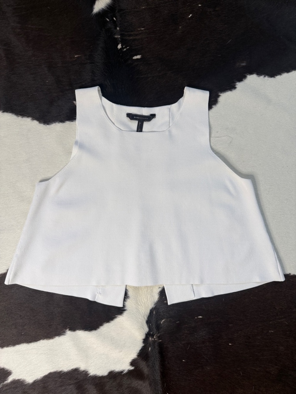 Sleeveless White Cropped Shell Top